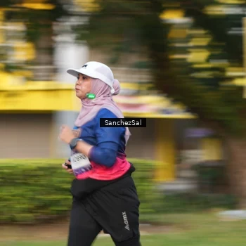 Runner Photo 7702149
