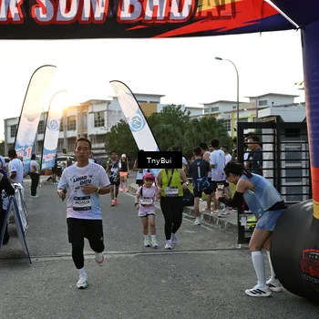 Runner Photo 7702150
