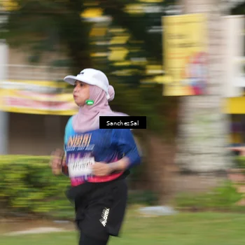 Runner Photo 7702151