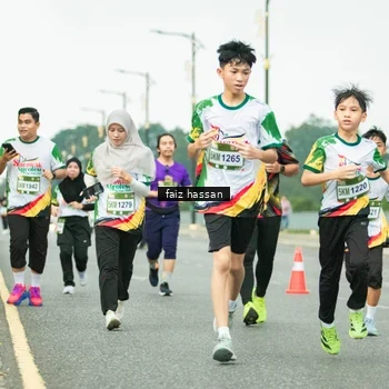 Runner Photo 7702154