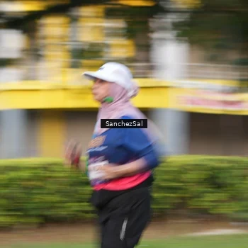 Runner Photo 7702159