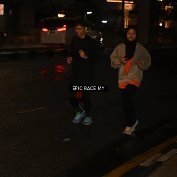 Runner Photo 7702161