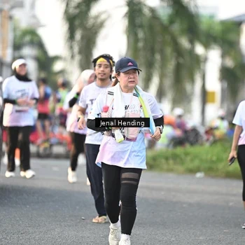 Runner Photo 7702162