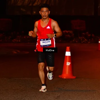 Runner Photo 7702175