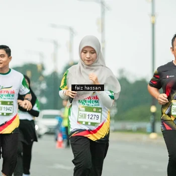 Runner Photo 7702199