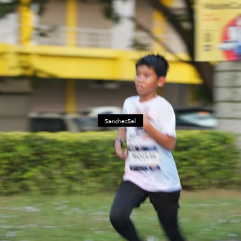 Runner Photo 7702210