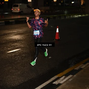 Runner Photo 7702228