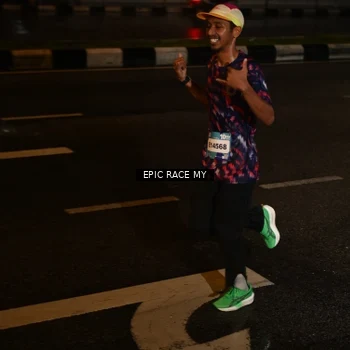 Runner Photo 7702245