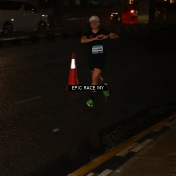 Runner Photo 7702248