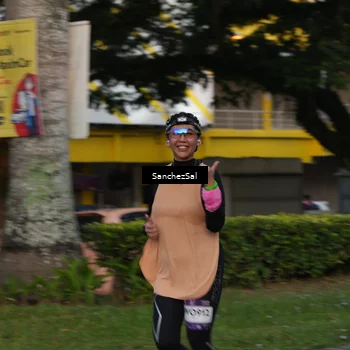 Runner Photo 7702251