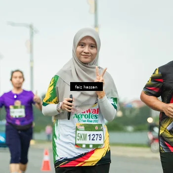 Runner Photo 7702253