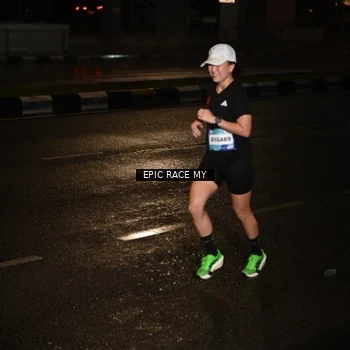 Runner Photo 7702258