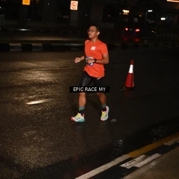 Runner Photo 7702266