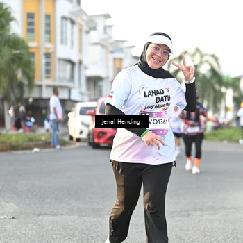 Runner Photo 7702271
