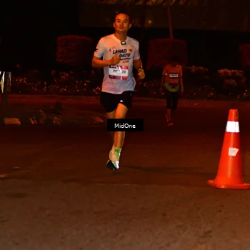 Runner Photo 7702272