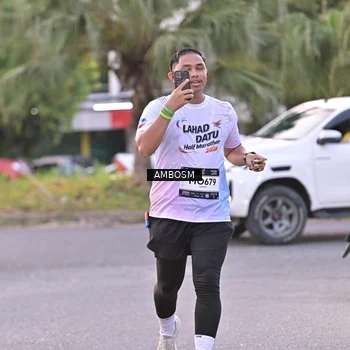 Runner Photo 7702284