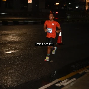 Runner Photo 7702286