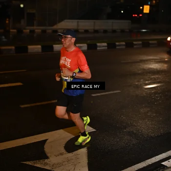 Runner Photo 7702291