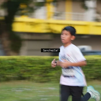 Runner Photo 7702292