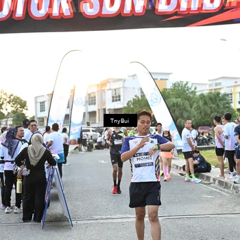 Runner Photo 7702313