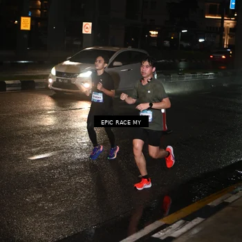 Runner Photo 7702315