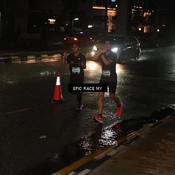 Runner Photo 7702316