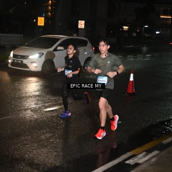 Runner Photo 7702320