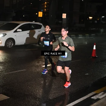 Runner Photo 7702321