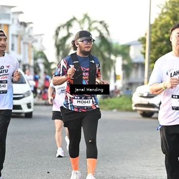 Runner Photo 7702322