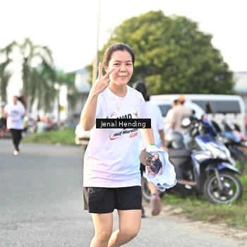 Runner Photo 7702339