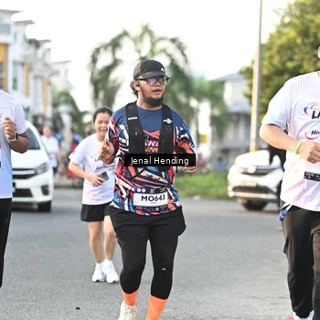 Runner Photo 7702364