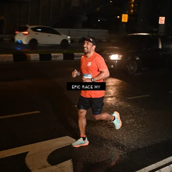 Runner Photo 7702365