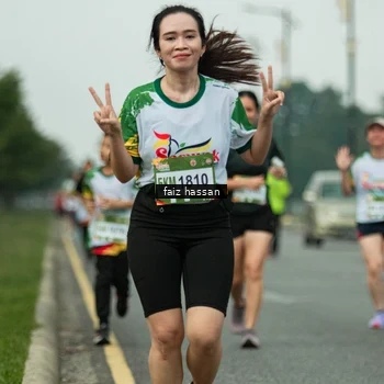 Runner Photo 7702369