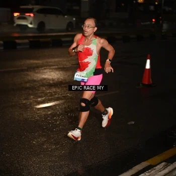 Runner Photo 7702370