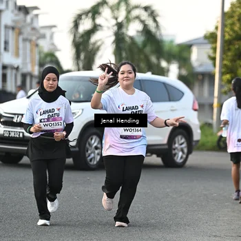 Runner Photo 7702372