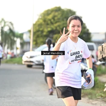 Runner Photo 7702376