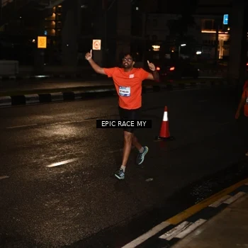 Runner Photo 7702383