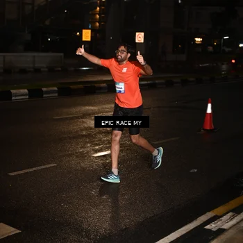 Runner Photo 7702386