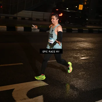 Runner Photo 7702391