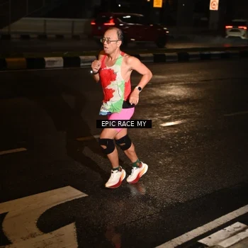 Runner Photo 7702393
