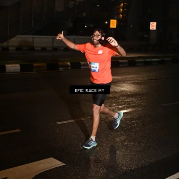 Runner Photo 7702401