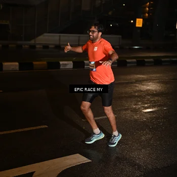 Runner Photo 7702402