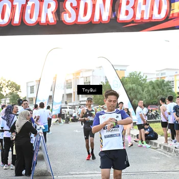 Runner Photo 7702403