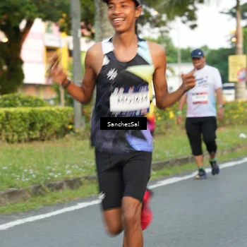 Runner Photo 7702405