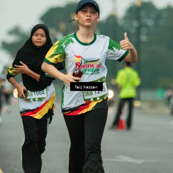 Runner Photo 7702406