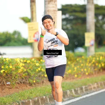 Runner Photo 7702411