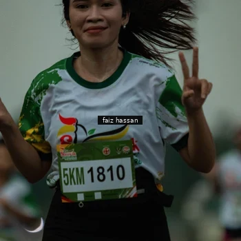 Runner Photo 7702416