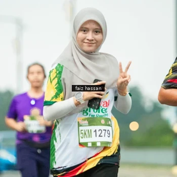 Runner Photo 7702418