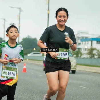 Runner Photo 7702429
