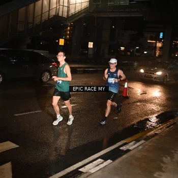 Runner Photo 7702433